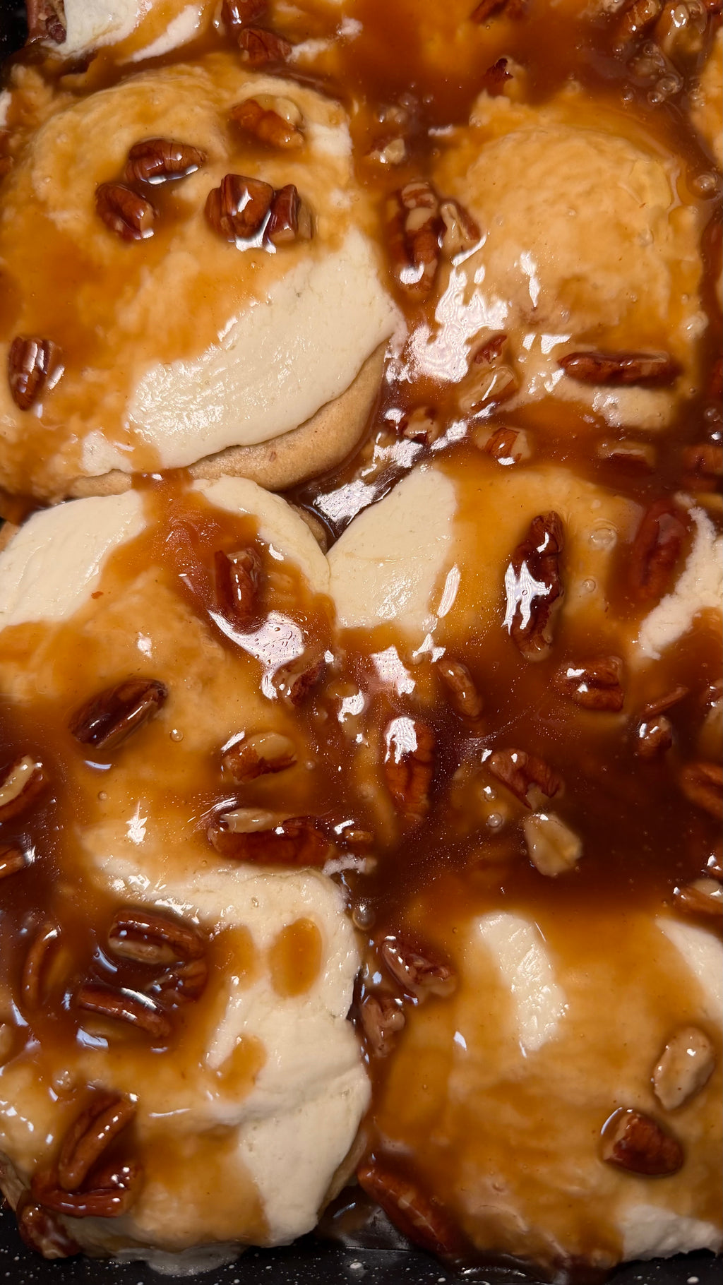 Cinnamon Roll Box