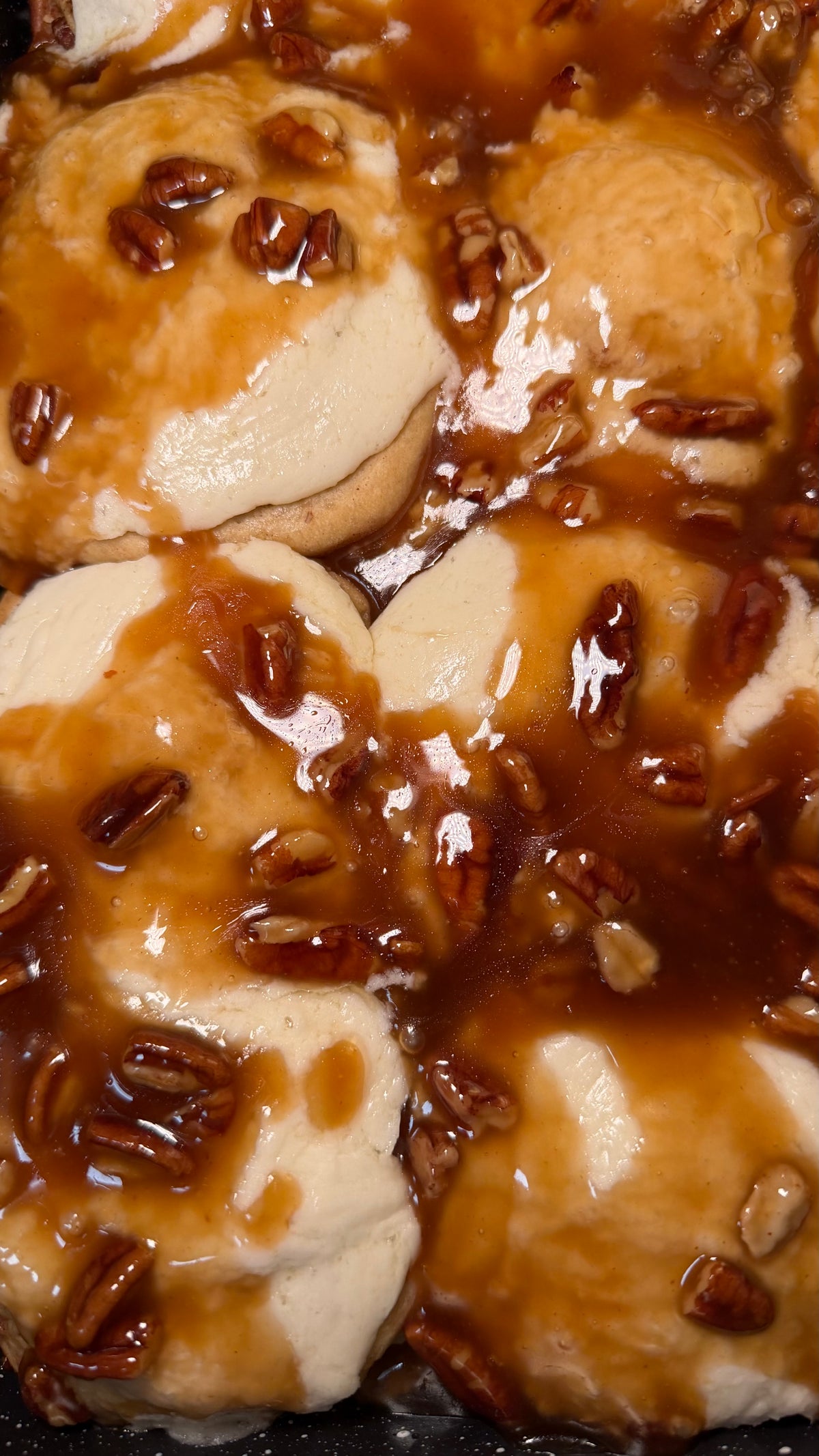 Cinnamon Roll Box